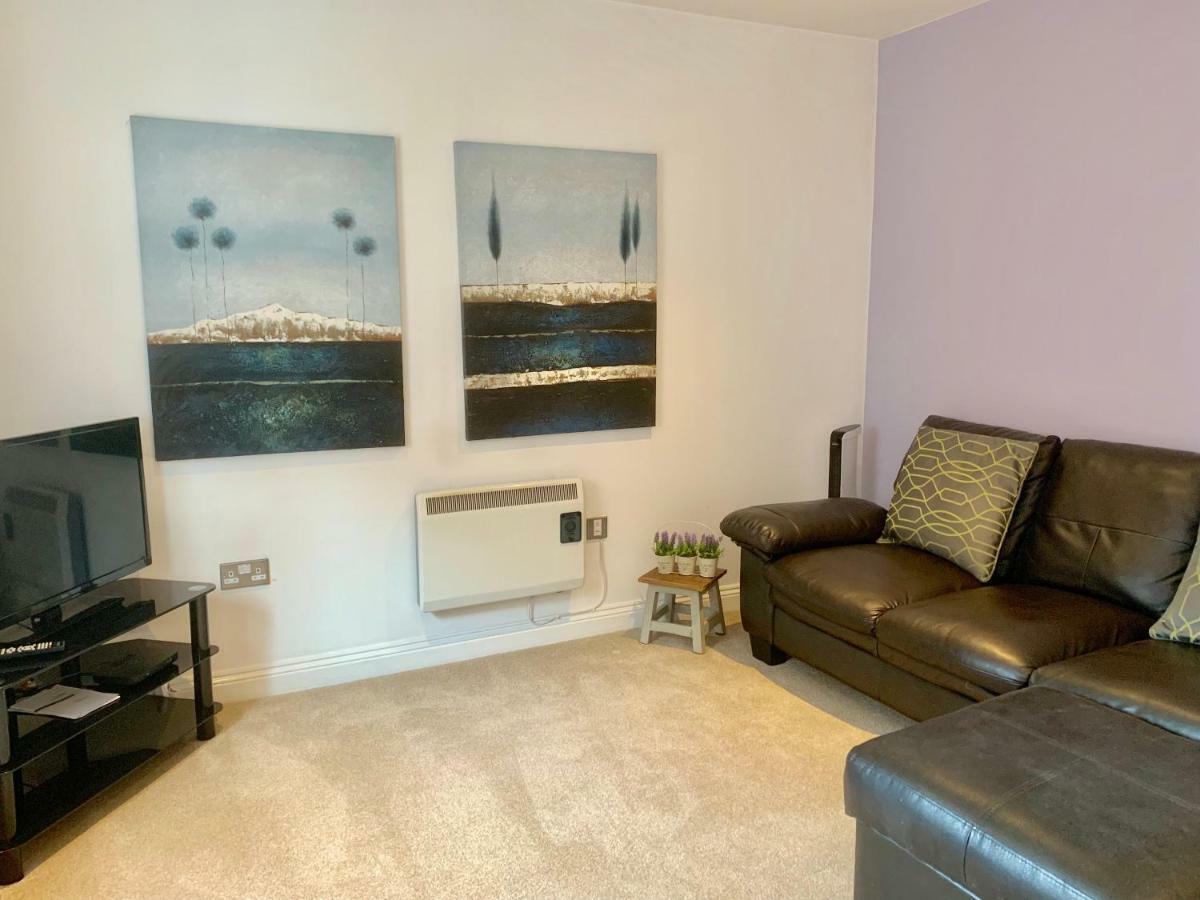 Lahnstein Court Apartman Kettering Kültér fotó