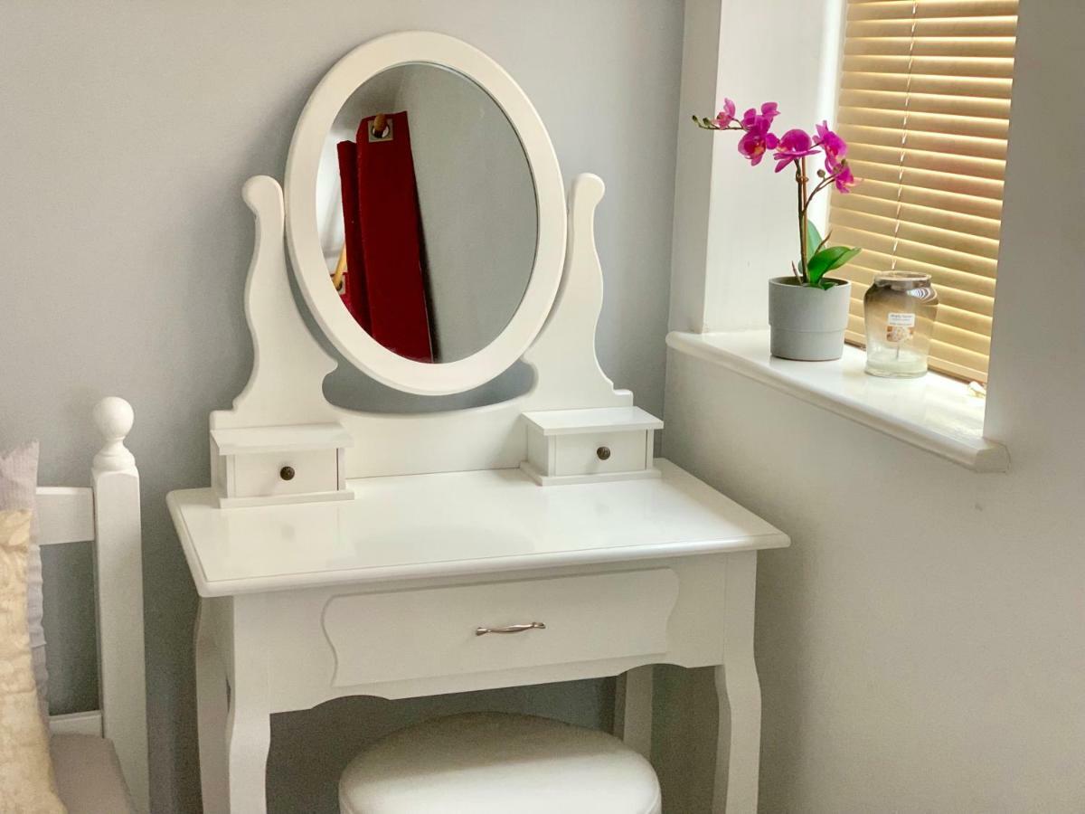 Lahnstein Court Apartman Kettering Kültér fotó