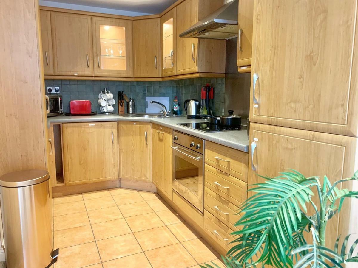 Lahnstein Court Apartman Kettering Kültér fotó