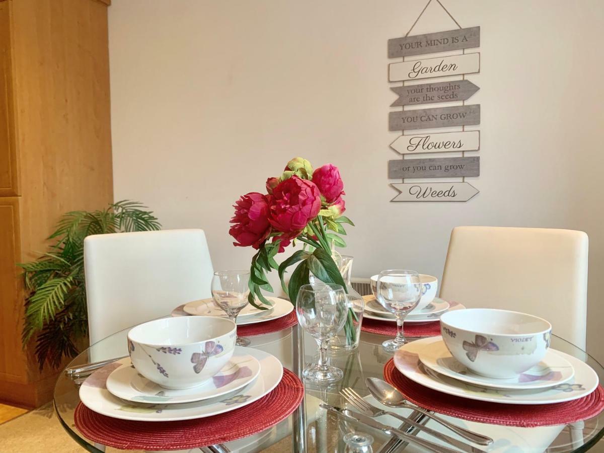 Lahnstein Court Apartman Kettering Kültér fotó